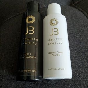 JENNIFER BRADLEY cleanser lot